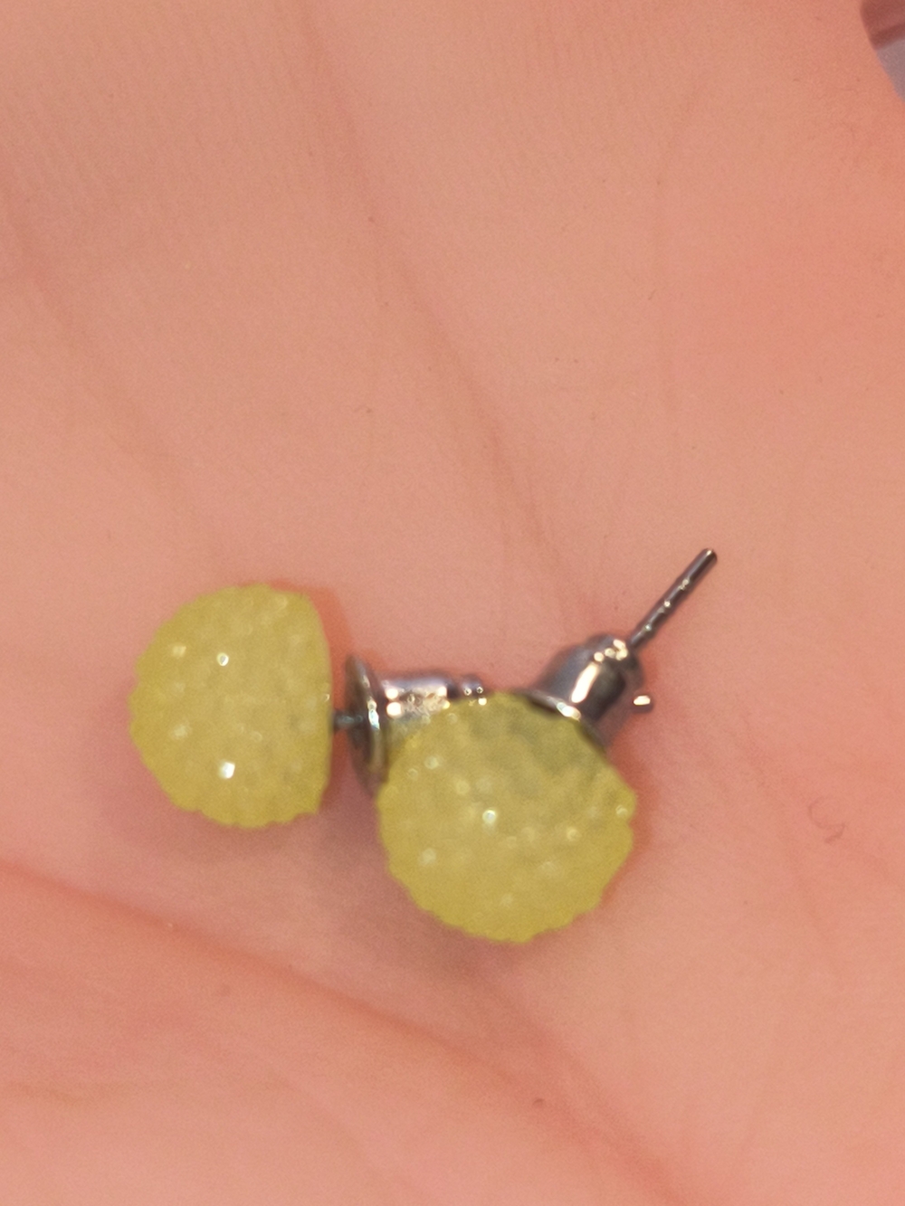 Lot of 4 Pairs Novelty Resin Gummy Bear Sugar Druzy Stud Earrings Glitter Candy - Picture 5 of 5